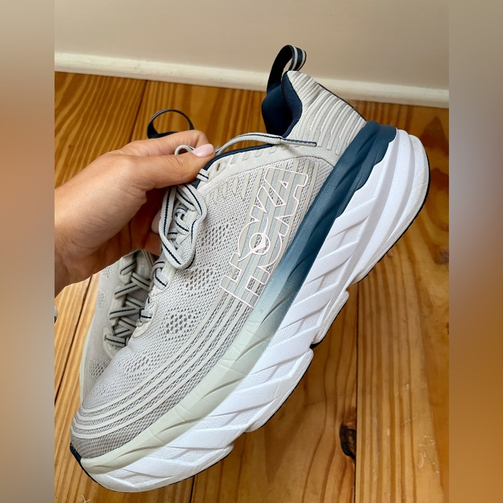 Hoka Bondi 6. Women’s size 7.5 running shoes